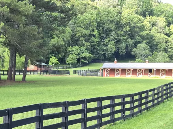 9563 S Harpeth Rd, Nashville, TN 37221