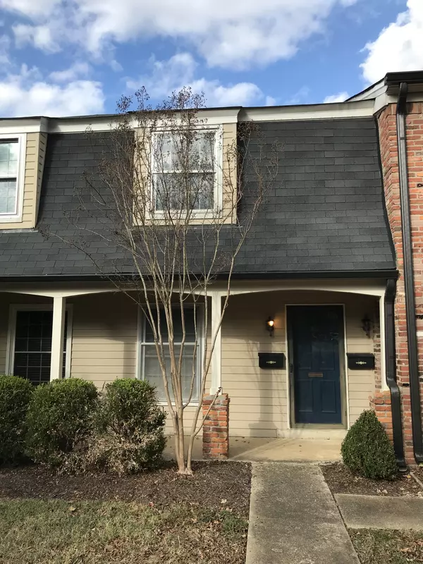 Nashville, TN 37215,5025 Hillsboro Pike #2I