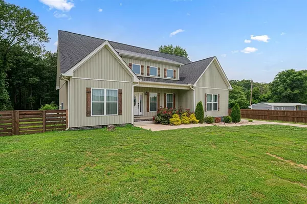 6400 Williams Rd, Cross Plains, TN 37049