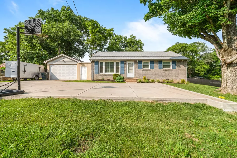 3804 Barlow Dr, Nashville, TN 37211