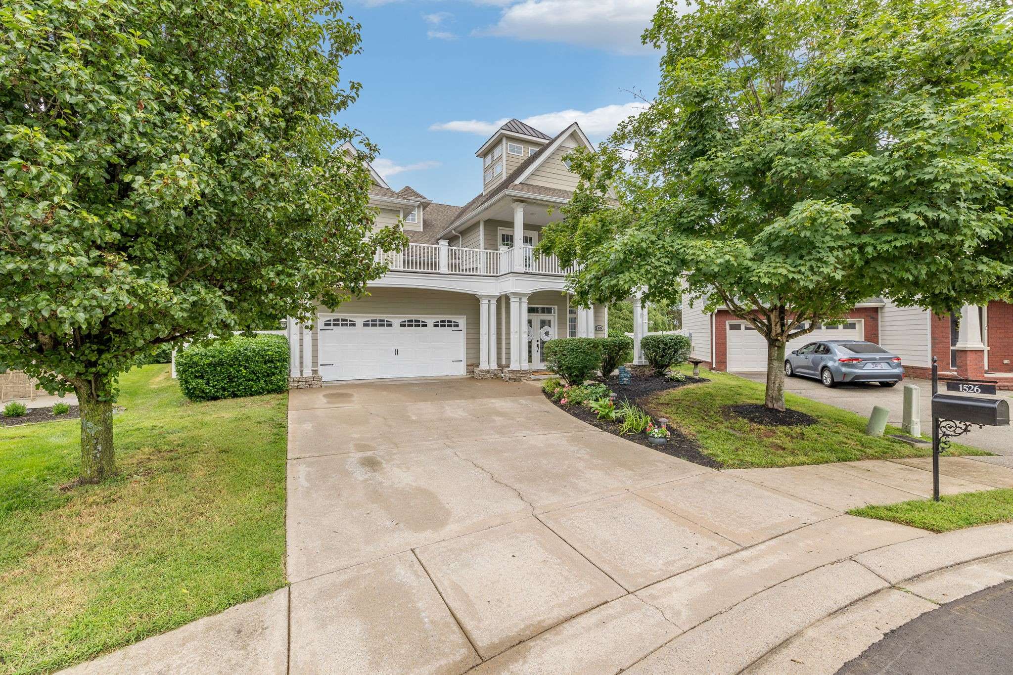 1526 Dewsbury Dr, Murfreesboro, TN 37128