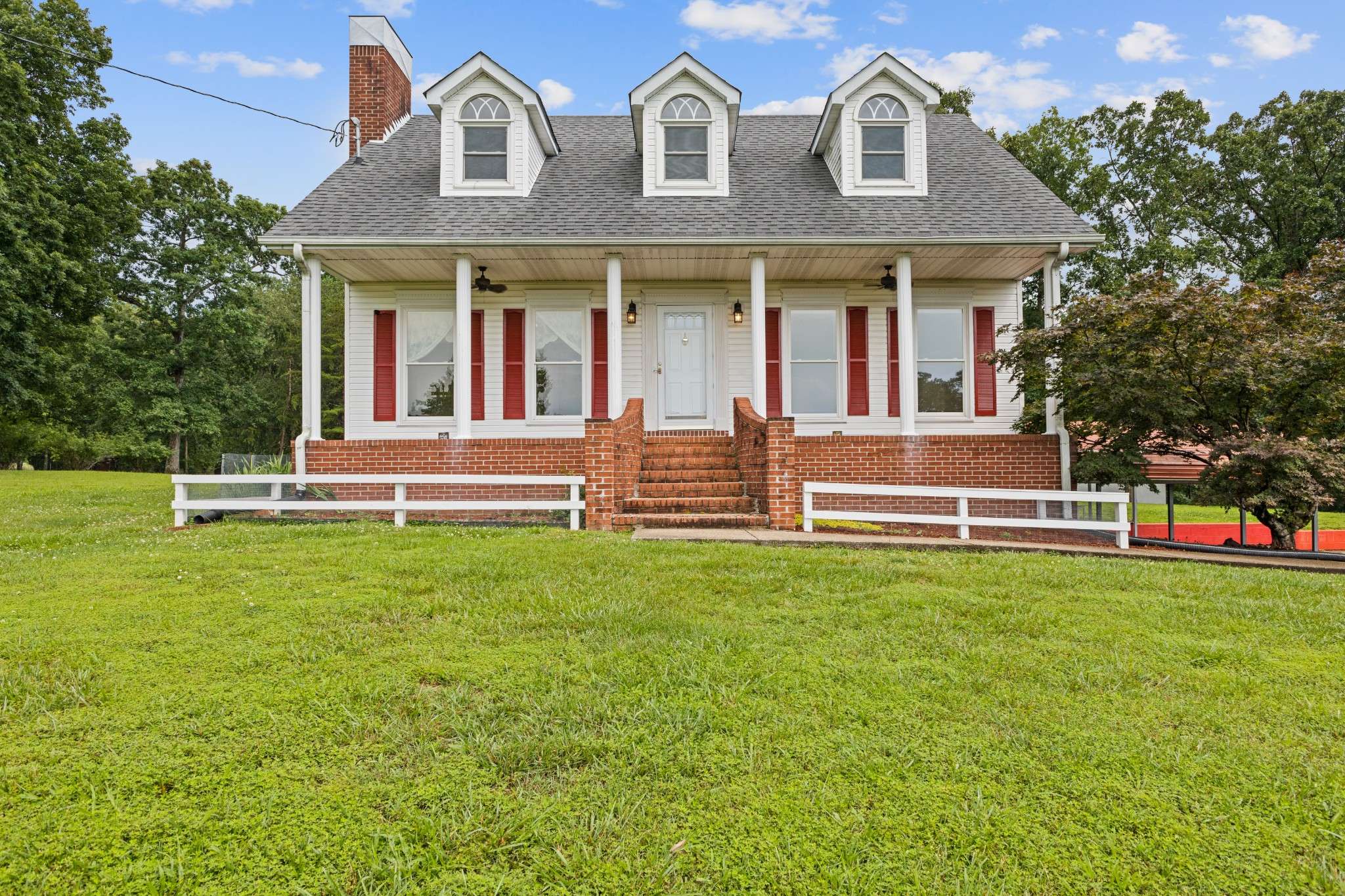 4045 Old Nashville Hwy, Mc Ewen, TN 37101