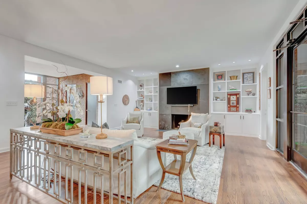 Nashville, TN 37205,3629 West End Ave #202