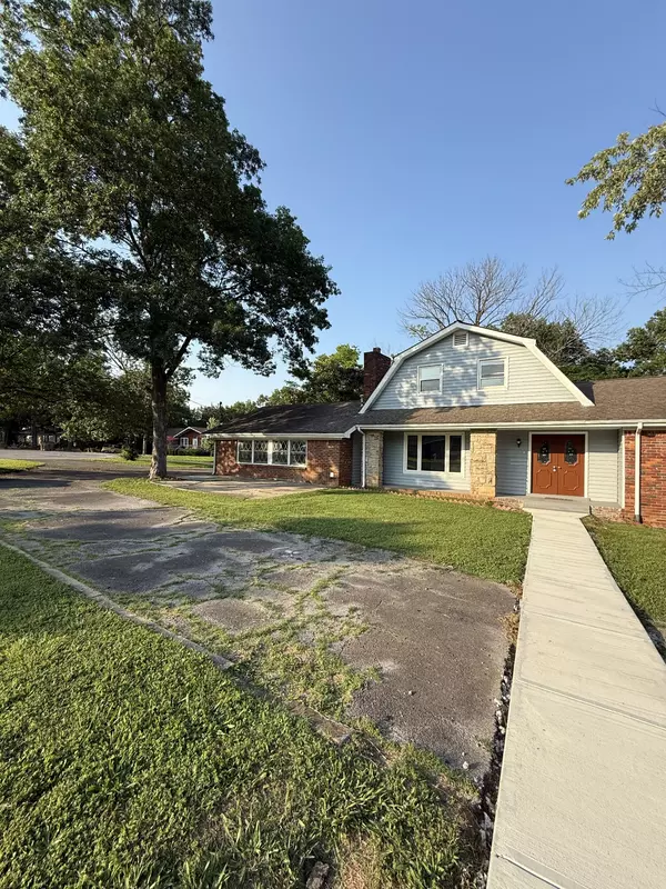Nashville, TN 37217,3829 Lake Aire Dr