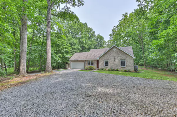 Chapmansboro, TN 37035,1147 Dimple Rd