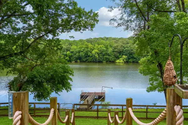 Dover, TN 37058,554 Hickman Shores Rd