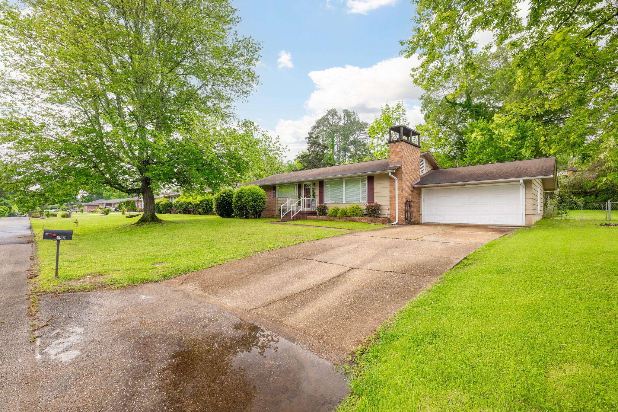 Chattanooga, TN 37416,4718 Fairwood Lane