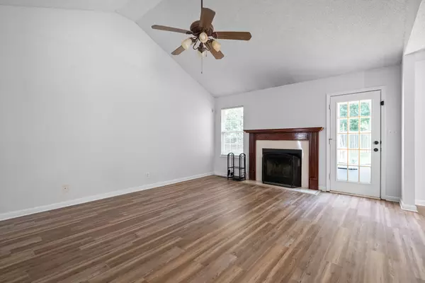 Clarksville, TN 37040,4045 New Grange Cir