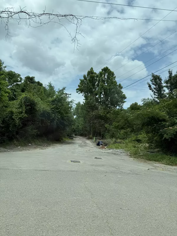 Nashville, TN 37210,0 Creek St