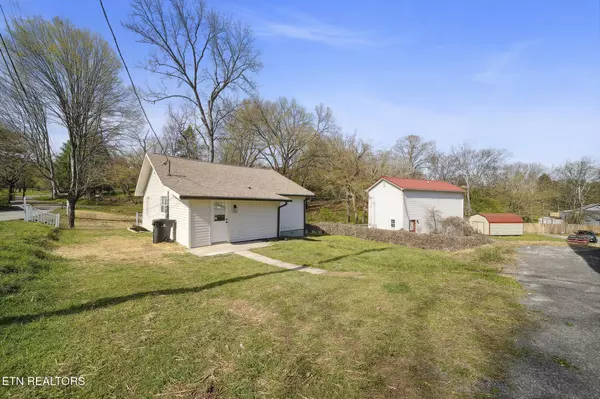 Knoxville, TN 37918,5612 Bluet Drive