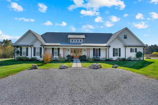 1740 Bear Creek Pike, Columbia, TN 38401