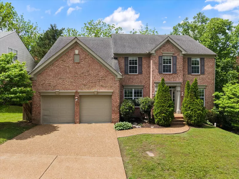7117 Holt Run Dr, Nashville, TN 37211