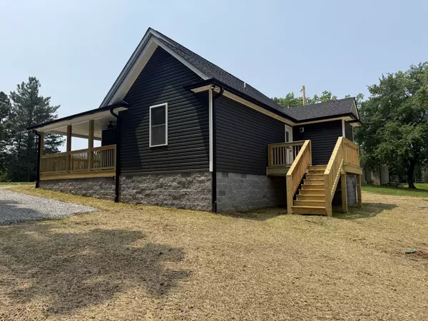 Mc Ewen, TN 37101,1940 Old Blacktop Rd