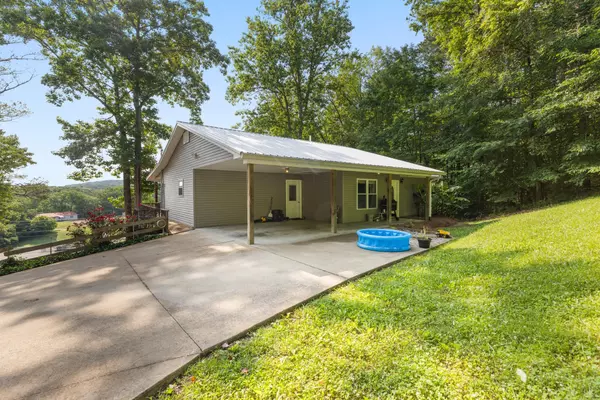 Lobelville, TN 37097,6084 S Main St
