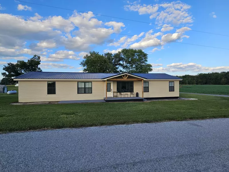 11 Jess Long Ln, Hillsboro, TN 37342