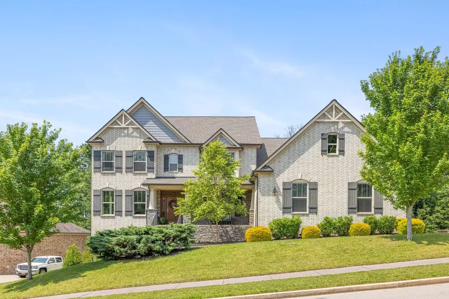 6826 Falls Ridge Ln, College Grove, TN 37046