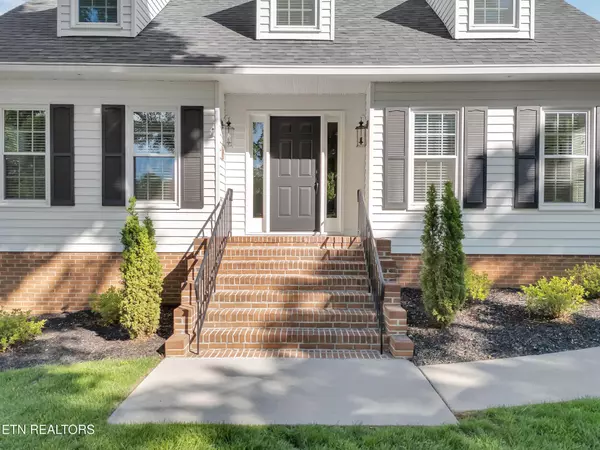 Maryville, TN 37803,1102 Turnberry Lane