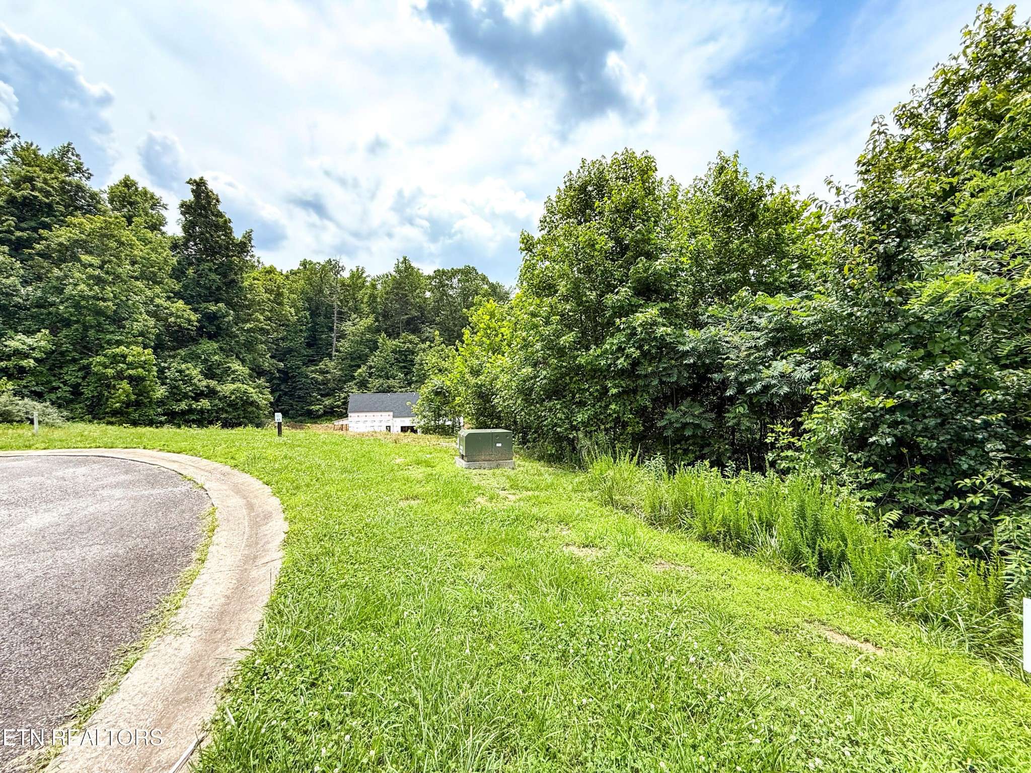 Oak Ridge, TN 37830,120 Willow Oak Drive