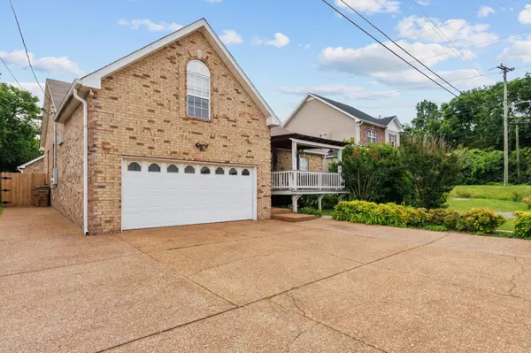 Madison, TN 37115,704 Shandale Dr