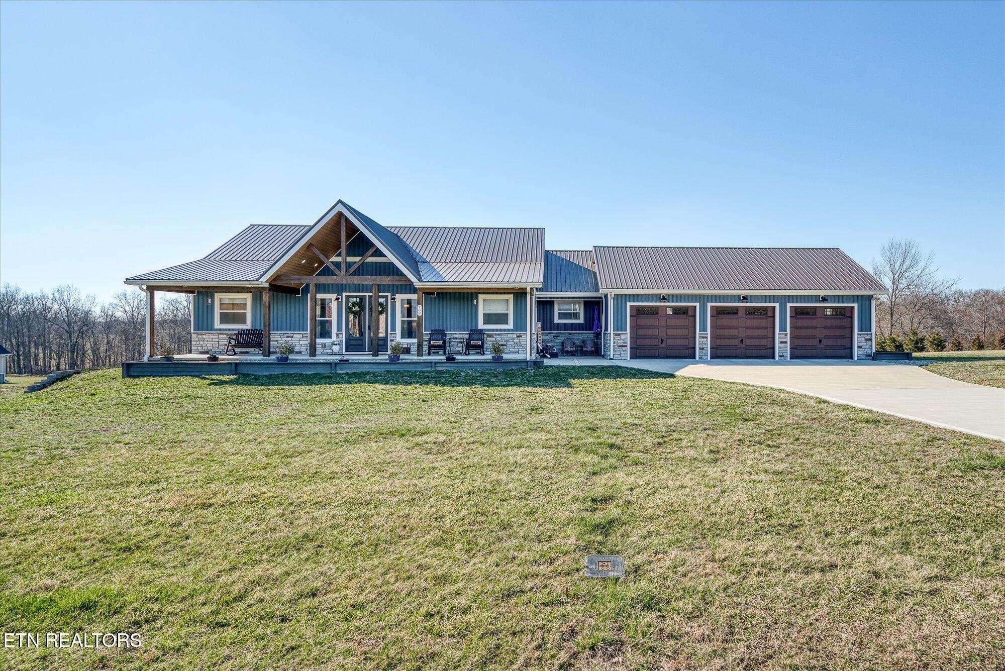 768 Winningham Rd, Crossville, TN 38572