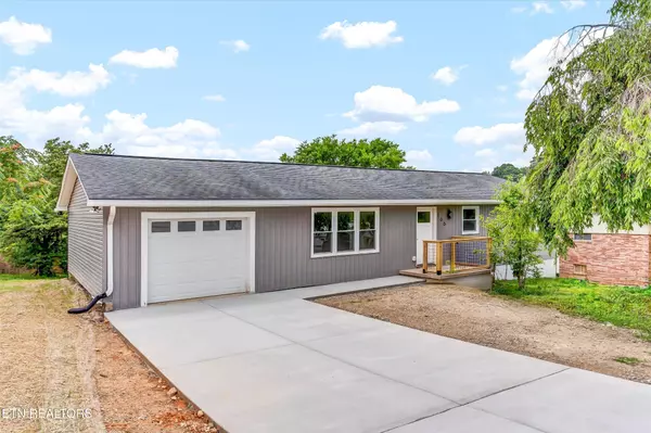 106 Nancy Drive, Clinton, TN 37716