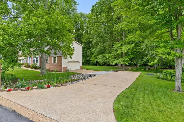Signal Mountain, TN 37377,3604 Gentry Station Drive