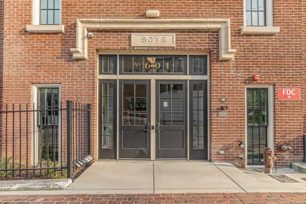 Nashville, TN 37208,601 Madison St #210