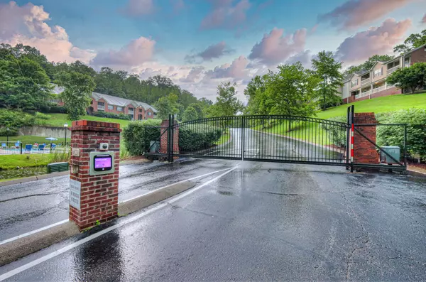 Nashville, TN 37221,6820 Highway 70 #S #208