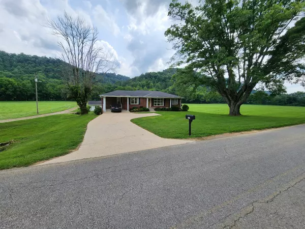 Lafayette, TN 37083,1036 Old Bottom Rd