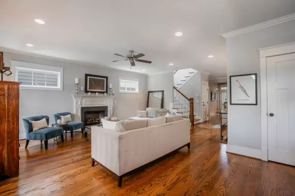 Nashville, TN 37204,923 S Douglas Ave