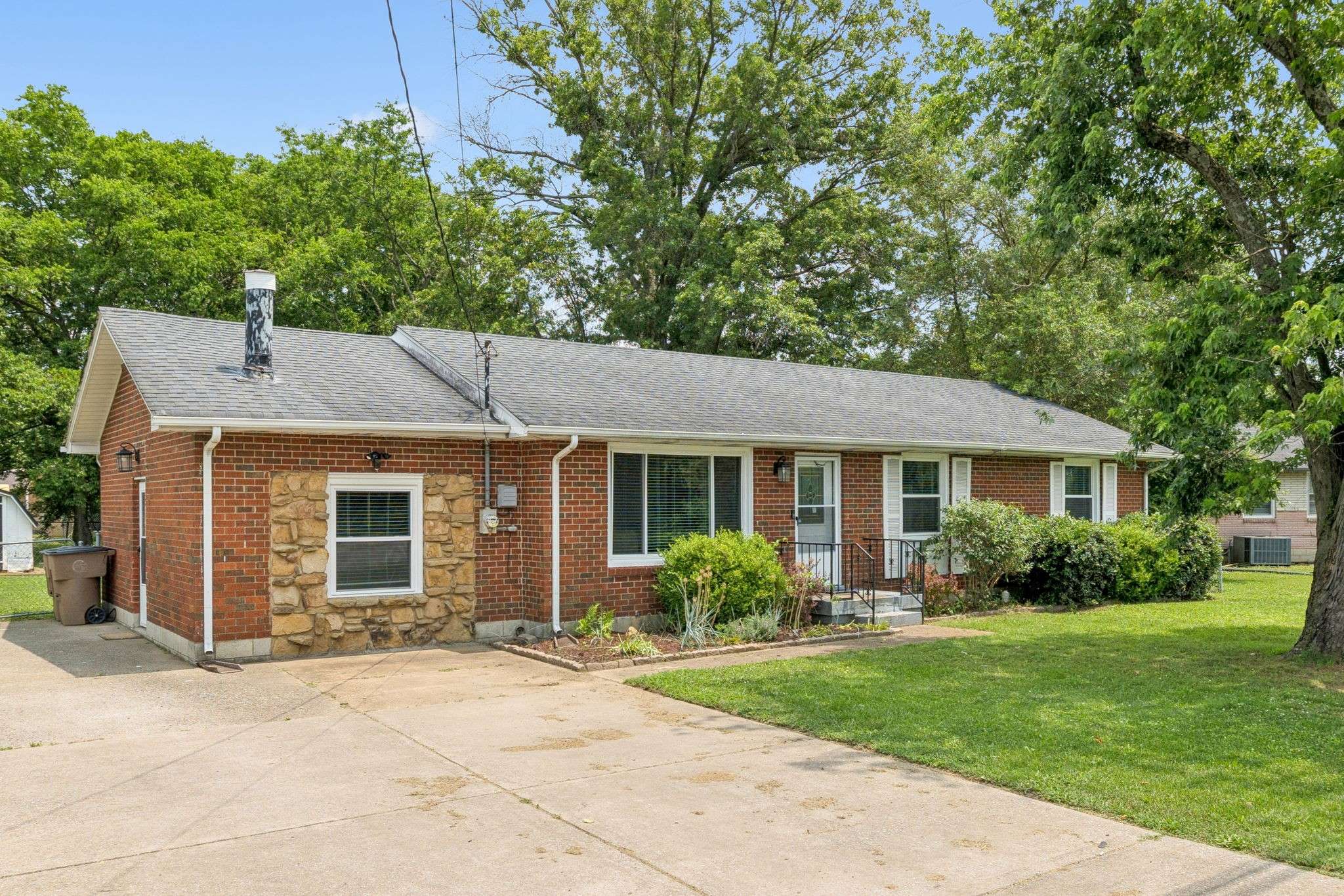 Nashville, TN 37207,3103 Brick Church Pike