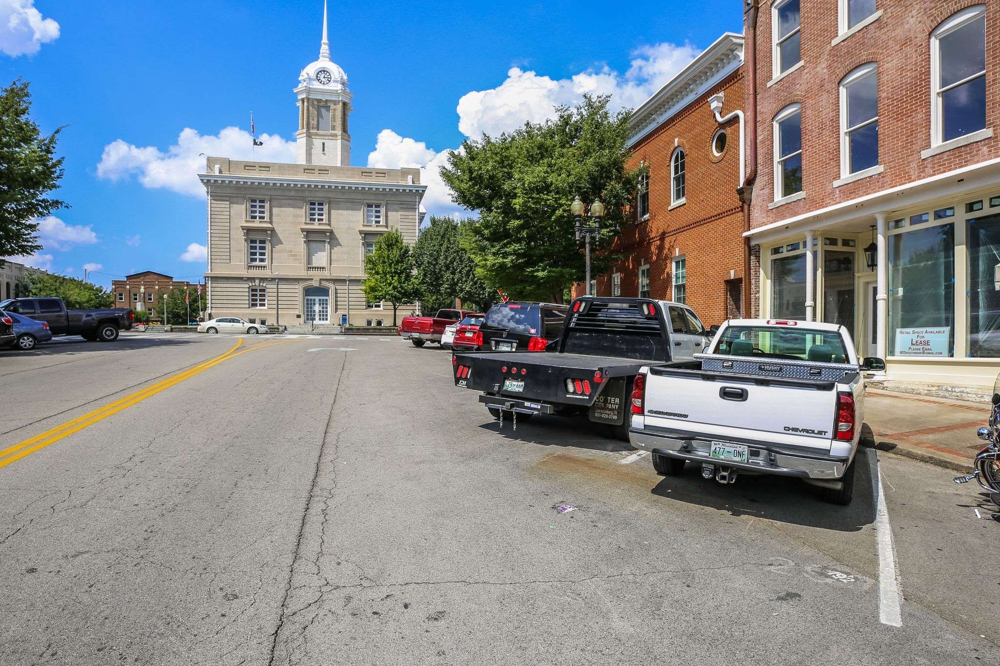 Columbia, TN 38401,803 S Main St #S