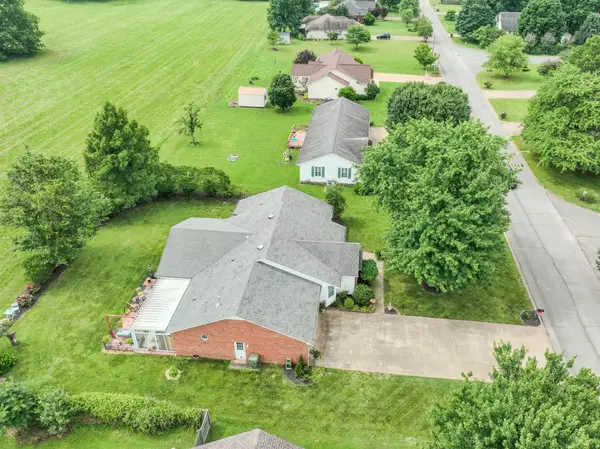 Lawrenceburg, TN 38464,14 Delana Ave