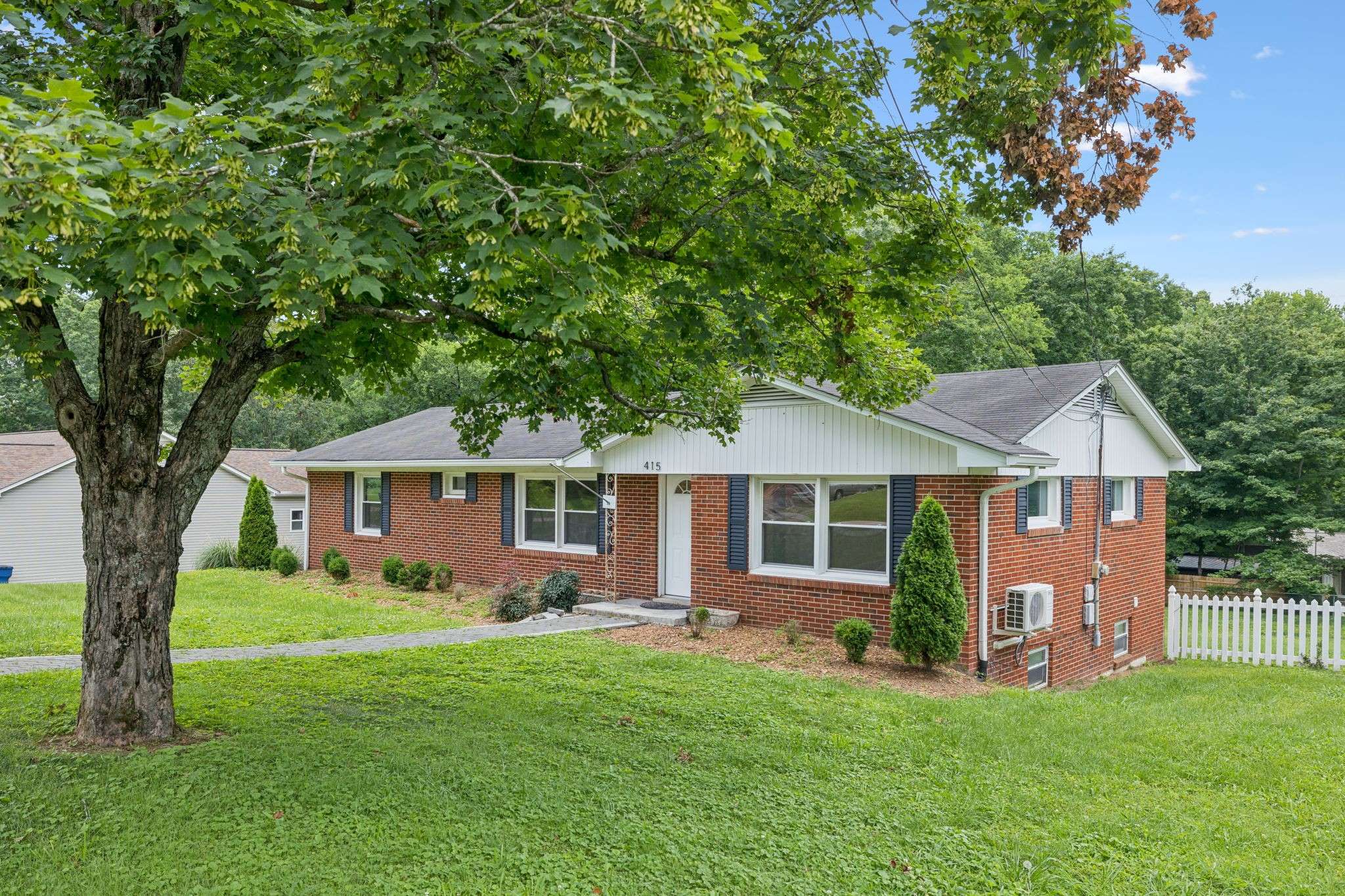 Columbia, TN 38401,415 Porter Cir