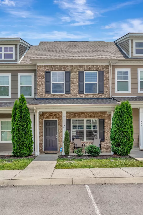 642 Bradburn Village Cir, Antioch, TN 37013