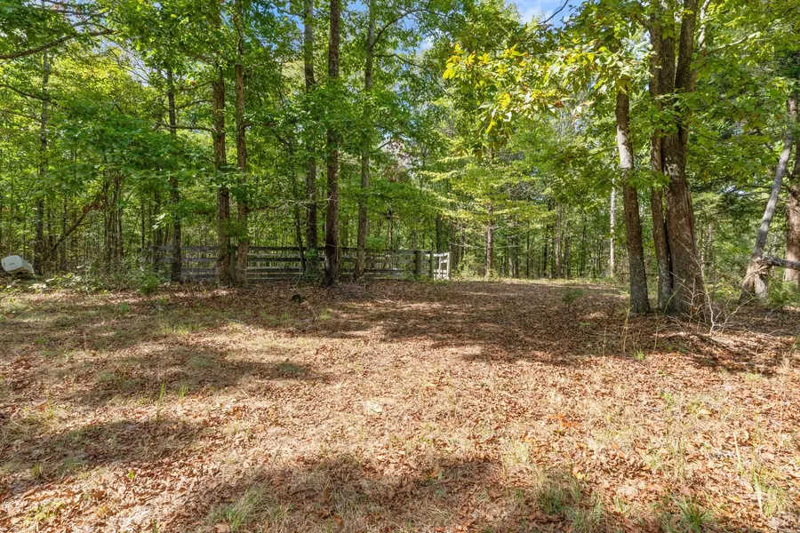 5500 Old Nashville Hwy, Mc Ewen, TN 37101
