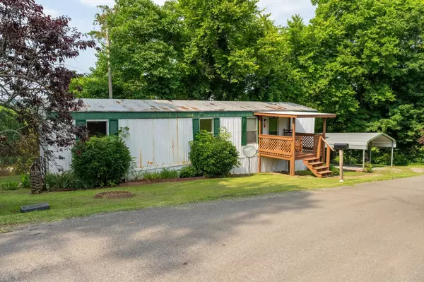 Cumberland City, TN 37050,116 Landiss Ave