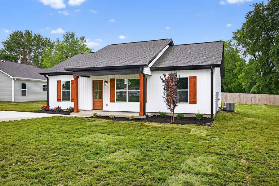 637 Wilson St, Greenbrier, TN 37073