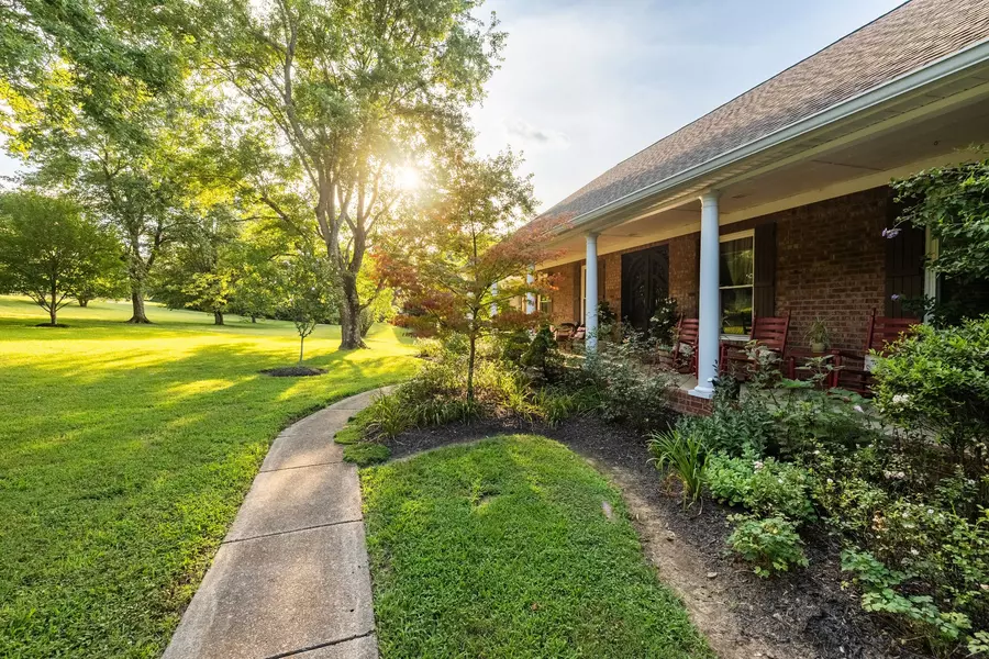 2214 Henpeck Ln, Franklin, TN 37064