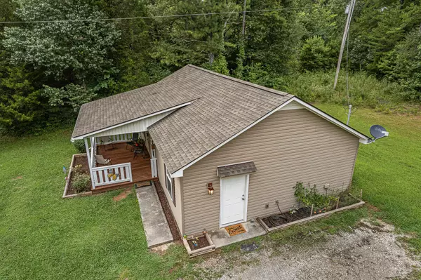 Athens, TN 37303,957 County Road 100