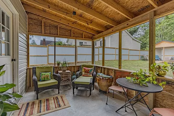 Athens, TN 37303,102 Hill Street