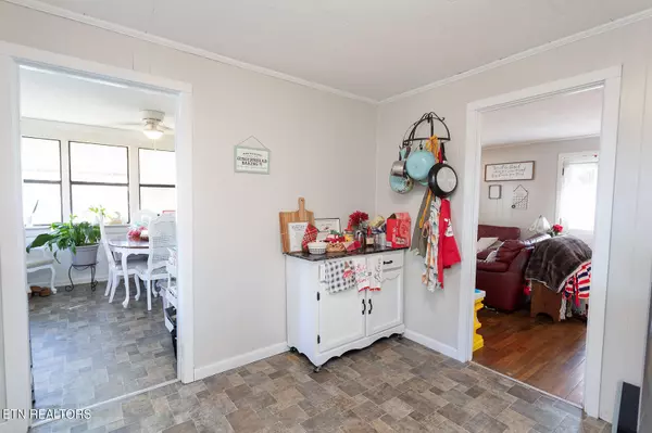 Athens, TN 37303,1029 S Jackson St