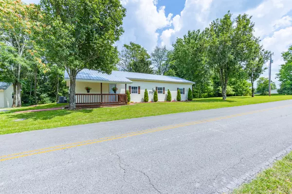 Pulaski, TN 38478,1689 Sumac Rd