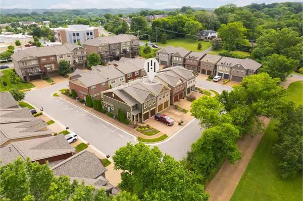 Nashville, TN 37221,913 Silkwood Cir