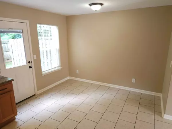 Murfreesboro, TN 37130,705 Crestland Ave #B3
