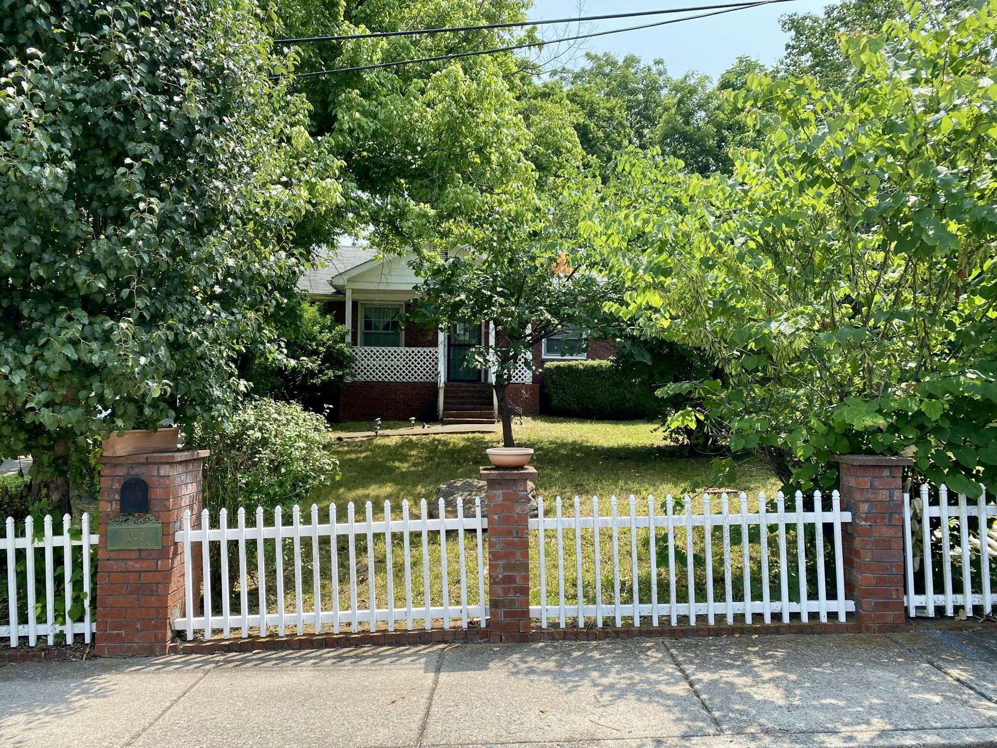 Nashville, TN 37209,1026 College Ave