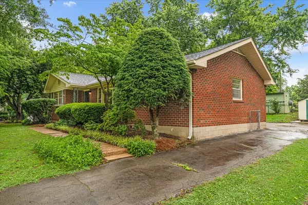 Nashville, TN 37216,1906 Pinehurst Dr