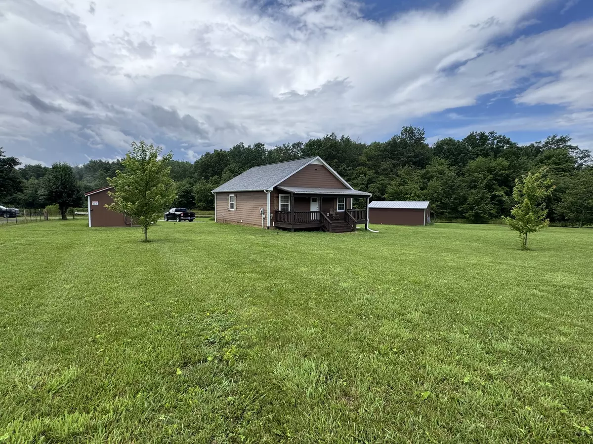 Altamont, TN 37301,352 Mountain Lake Rd