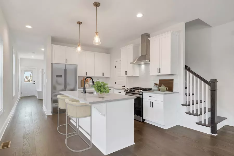 1712A Simpkins St, Nashville, TN 37208