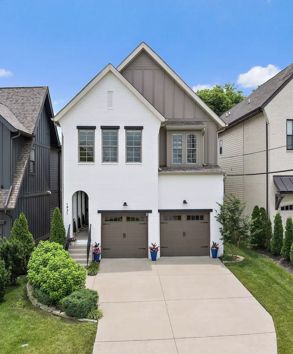 Nashville, TN 37215,1931 Warfield Dr